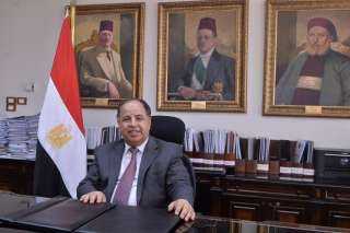 وزير المالية : غدًا.. آخر فرصة للاستفادة من مبادرة استيراد سيارات المصريين بالخارج